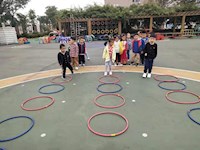 【精彩瞬间】小青蛙过河