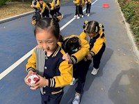 【活动剪影】蚂蚁运粮