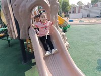 【精彩瞬间】有趣的滑滑梯