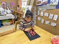 【活动剪影】制作糖葫芦