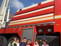 【活动剪影】消防车进校园