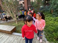 【精彩瞬间】散步时间