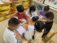 【教学内容】美术：青花瓷瓶